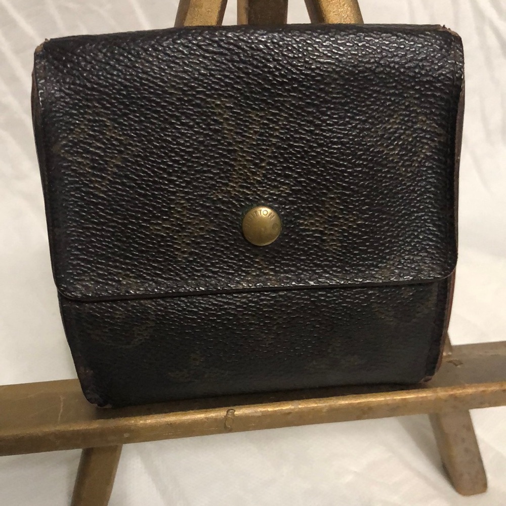 Louis Vuitton Elise Wallet GUC